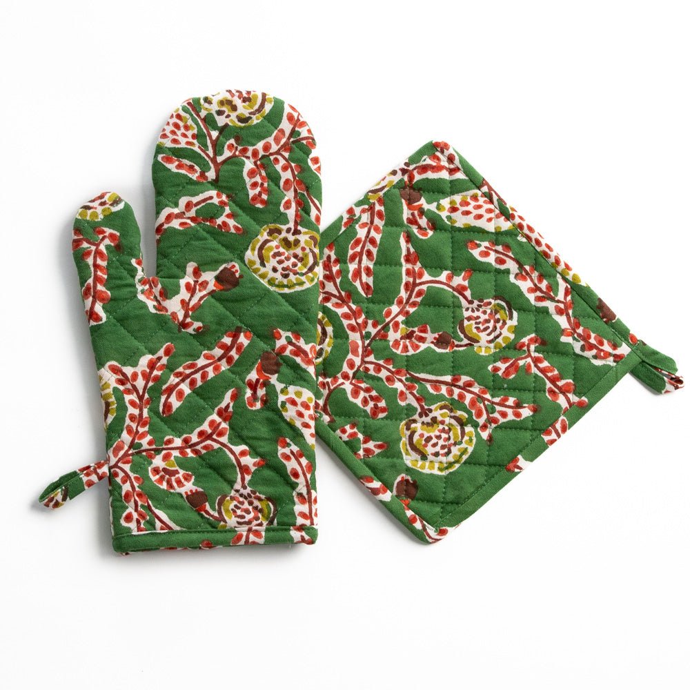 Climbing Dahlia Emerald Green and Red Hand Block Printed Oven Mitt Set