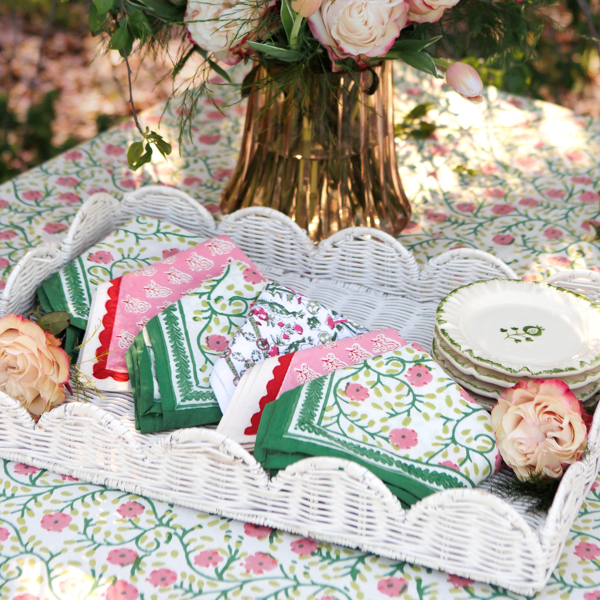 White Wicker Scalloped Tray