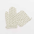 Phlox Green oven mitt and potholder. 
